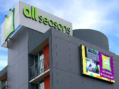 Seasons Sud 4*
